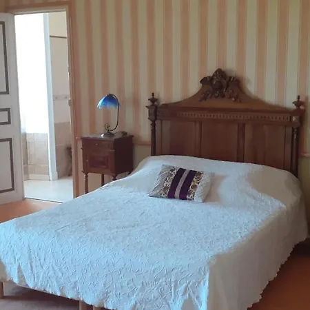 Bed & Breakfast Chateau Des Bretonnieres Sur Vie - Et 4 Personnes Commequiers