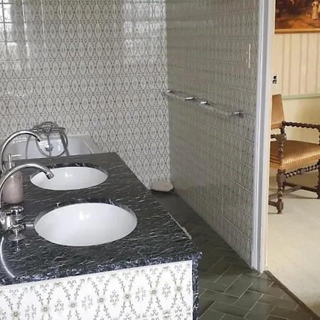 Chateau Des Bretonnieres Sur Vie - Et 4 Personnes Bed & Breakfast