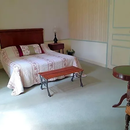 Chateau Des Bretonnieres Sur Vie - Et 4 Personnes 3* Commequiers