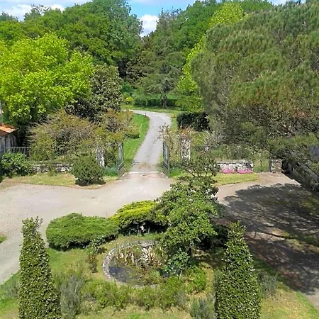 Chateau Des Bretonnieres Sur Vie - Et 4 Personnes Commequiers